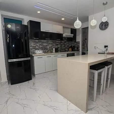 Ballers Only 2br Jacuzzi Guest Friendly *
